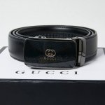 好货推荐 Gucci古驰镜面自动扣皮带 扣头表面设计非常酷炫 质量没的说 好评无数 口碑爆棚 零售后 市面最高品质皮带 全部高清实拍图 质感自己看哈 扣头全部为