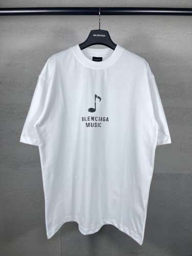 实拍图 顶级版本.官网品质 Balenci*Ga 巴黎. 新款.前后白墨直喷印花短袖T恤 砖柜同步.第一时间正品研制 欢印对比 面料采用巴黎Zp定织定染全棉双纱