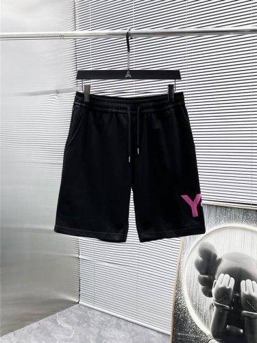 y3 2025夏季新款 短裤 休闲裤，高端版本！专柜定制面料 透气舒适度高，细节无可挑剔，品牌元素设计理念，体现高品质。手感细腻柔软！呈现休闲裁剪，上身版型超赞
