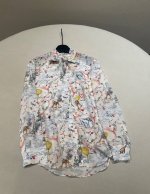 尺码 36 38 40 dio*25新款丛林大象印花飘带真丝衬衫 采用100%桑蚕丝真丝 细腻柔滑 亲肤舒适 丛林大象物印花图案清晰 颜色鲜艳 上身极有质感 飘