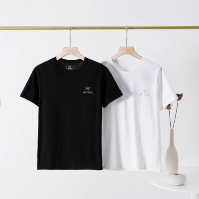 arcteryx始*鸟男士3M夜间反光纯棉短袖T恤衫！ 采用客供240G纯棉优质面料！！ 精选优等精棉材质，舒适透气！ 上身之后挺括有型，很有质感！！ 基础版型