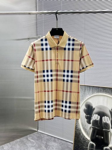 巴宝莉 Burberry 2025Ss夏季新款 翻领短袖T恤 polo衫，高端版本！专柜定制面料 透气舒适度高，细节无可挑剔，品牌元素设计理念，体现高品质。手感