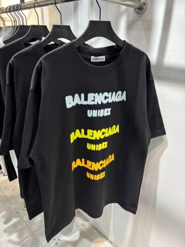 款号：Zmr25# Balenciaga巴黎世家印花短袖T恤 280克纯棉双砂面料 所有面料均已提前做过缩水 品质第一 所见即所得 不会洗一次版型就有所变化的