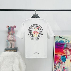 款号 K04 原版原标 chrome Hearts克罗心卡通马蹄梵文字母休闲短袖男女情侣宽松T恤潮采用250克双纱纯棉面料.高克重 1 1版型 官网同步 黑白两