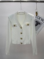 2025春款新款 B家V领菱形格提花开衫 Size: S- L