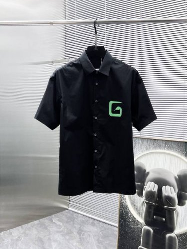 纪梵希 Givenchy 2025Ss新款男士短袖袖 衬衫 衬衣，高端版本！专柜定制面料 透气舒适度高，细节无可挑剔，品牌元素设计理念，体现高品质。手感细腻柔软