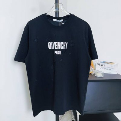 款号：D152 顶级版本 纪梵希Givenchy Gvc破洞大字母圆领短袖，康利数码直喷印花，300克纯棉复合面料，同缸同色织染螺纹 颜色一致，专柜同步上新 配