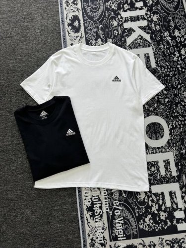 Adidas 阿迪达斯 25Ss 经典基础胸前贴布刺绣Logo情侣短袖T恤 小红书热门爆款 明星网红同款穿搭 男女日常通勤穿搭必备单品 高品质260克高克重双纱