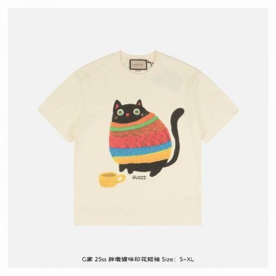gucci 古驰 25Ss 胖墩猫咪印花短袖 面料采用230克重精梳棉，定制32支1*1螺纹，成衣两遍水洗处理，面料舒适亲肤无异感，定制定染面料，纺织密度高，垂