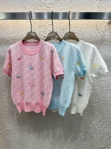 dior迪奥字母彩色刺绣暗纹提花针织短袖 款号 25670105760 颜色 粉色 蓝色 白色 尺码 均码 80-125斤