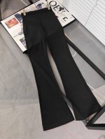 lulu喇叭裤Groove神裤 喇叭裤，赵露思同款入了2色，采用独家开发的裸感科技面料，28%氨纶材质无限贴合人体，版型自带美图效果显高显瘦，高腰设计平坦小腹，