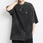 上新 最高版本Fila 斐乐 Vintage 蜡染水洗做旧高街情侣款短袖 重磅双纱纯棉，表面蚀毛处理，面料本身颜色为活性黑，多次重工成衣石磨蜡染水洗后，自然褪色