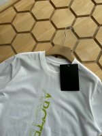 Arc'teryx 始祖鸟圆领短袖T恤 男女同款 -面料采用260G纯棉面料，达到透而不露的黄金平衡点，完美规避透视尴尬，成衣尺寸稳定，多次机洗仍能保持初始廓形