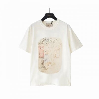 实拍细节图+细节图 Gucci 古驰 彼得兔系列印花短袖 官网同步，专柜纯棉面料！贴肤舒适，耐看又好穿，定制 同缸染面料 手感非常舒服 最新砖柜同步 Os落肩版
