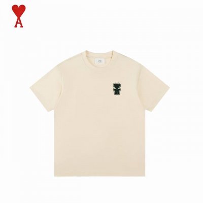 Ami 艾米 25Ss 夏季新款爱心联名刺绣章仔短袖 这个款式我们在上新第一时间就已经在做 品质把控细节无敌 放心下单 注意细节 240G新疆长绒棉顶级双纱 这