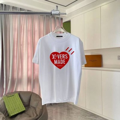 LV*路易威登2025夏季新款 个性字母Logo印花 定制面料300G 短袖T恤 男女同款 尺码：S M L Xl Xxl 五个码 颜色：黑色 白色 粉红色 潮