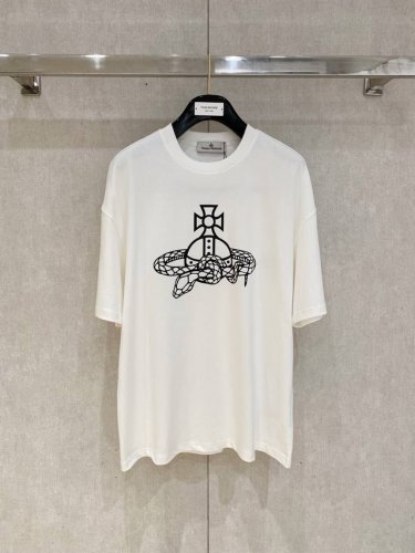 vivienne Westwood 薇薇恩 韦斯特伍德 2025春夏新款首发专柜最新款短袖圆领T恤 高端订制 设计前卫时尚！品牌Logo重工艺设计 高端定制面料