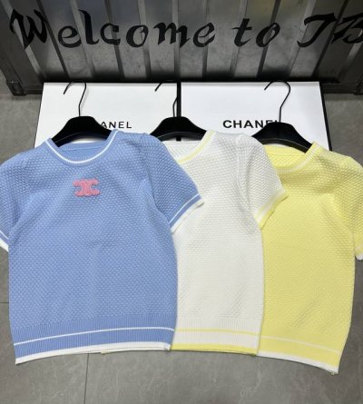 新品上线 款号: 5# #凯旋门粉Logo短袖实拍图