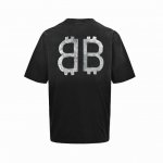 Balenciaga 巴黎世家 后背双B印花短袖 定制高克重 针织棉面料精心制作，手感特别的扎实，质感拉满，松软细腻上身舒适，优越的吸湿排汗性能，不闷热！胸前草