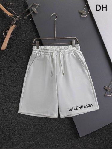 Balenciaga 巴黎世家 微宽版型S-Xl 巴黎世家 25Ss专柜同步专柜上架 前幅裤边简约字母刺绣 Logo 后开袋重工艺 男女同款 官网同步 专柜高弹