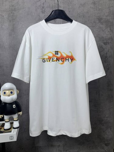 Givenchy*纪梵希 Givenchy*纪梵希龙年火焰印花短袖T恤 -定制260克32支全棉双纱紧密爽滑面料 布面干净 布纹清晰 手感非常细腻扎实 更加力挺