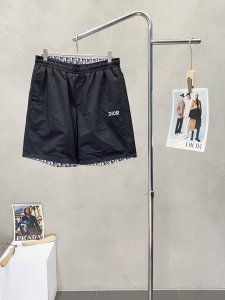 Dior迪奥独家专供新款休闲短裤 高端版本 双面穿设计 专柜定制面料 透气舒适度高 细节无可挑剔 品牌元素设计理念 体现高品质 手感细腻柔软 呈现休闲裁剪 上身