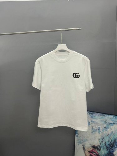 Gucci古奇 刺绣款 2025春夏经典圆领短袖T恤采用280克双纱精棉，衣服偏厚使整体高透气和柔软性，高版本，三标齐全！男女同款 颜色：白色 黑色 灰色 -尺