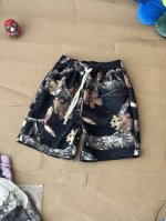 Stussy 夏季斯图西度假系列迷彩枫叶树枝落叶满印美式短裤 甄选进口纯棉斜纹面料 数码印花 细节饱满 追逐潮流风向标 很多潮牌都出了不同的树枝印花但还是Stu