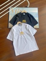 刺绣款！ Balenciaga巴黎世家锁扣经典款金色超大刺绣短袖 面料：规格采用实打实280G 100%纯棉 定织定染！ 从面料到辅料全部跟足Zp 整件做法采用