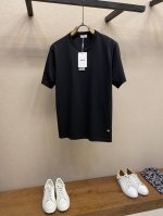 Dior，小迪下摆金线蜜蜂刺绣纯棉短袖T恤 时髦百搭小蜜蜂经典T，小迪高级极简系列，宽松Os版型裁剪，不挑人款！客供高克重针织纯棉布面料，手感非常扎实，柔软亲肤