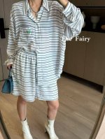 66128 巴黎家蓝白条纹科技绉衬衫 定做条纹条纹科技绉纱 宽松版型剪裁 饰以Laurel Classic标识刺绣 中性度假休闲风 男女同款 单上衣 sml