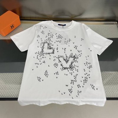上新 顶级版本 最高品质 Lv 路易威登2025Ss夏季新款印花短袖T恤宽松版型 原版面料高版本高品质 网红明星同款 定制定染260克进口原版面料，超级质感 舒