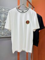 Moncler蒙口 顶级品质 2025款新品短袖！精选顶级丝光棉面料，手感柔软。顶级进口私货，时尚设计潮流短袖，不失奢华 品质毋庸置疑 上身效果超赞，奢华官网同