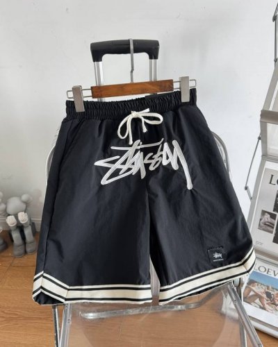 stussy Fw 斯图西夏季巡游款裆前大字母Logo刺绣织带短裤 年夏季新品首发 独家推荐 全身黑白撞色处理 特色鲜明 超级百搭 精选加厚涂层酷丝绵精梳面料