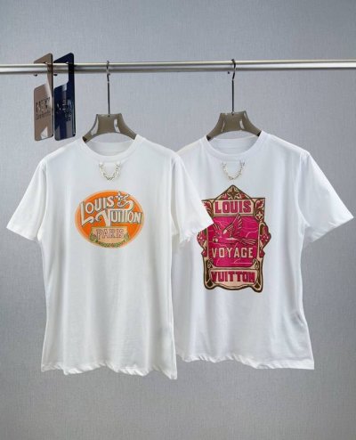 Lv 链条印花短袖 100%棉面料 棉的优点透气性好 柔软舒适 吸湿性强 适合贴肤穿着 多经典版型上身减龄绝绝子 时髦又高级白富美必备单品 定位花立体裁版型百搭