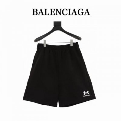 balenciaga 巴黎世家 安德玛联名刺绣徽标短裤 面料采用定制380克毛圈面料 订染颜色后整蚀毛处理 对照原版做丝滑超柔处理 布面肌理股线清晰明显 垂感一