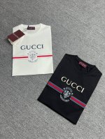 P230 Gucci 夏季新款 采用定制双丝光面料 其面料特点。轻薄 丝滑 透气 耐洗 M~3Xl S 4Xl 可订做 现货！