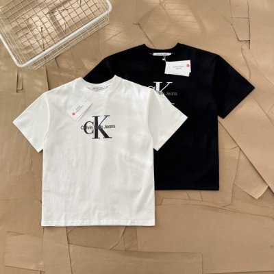 calvin Klein Ck夏季刺绣大小字母印花短袖T恤 507 -面料采用280G双纱爽滑棉，双纱的质感加上爽滑手感，面料整体重磅舒适，细节还原原版一比一，