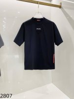 普拉达Prada 2005新款男士圆领短袖T恤 高版本 高品质 270G 甄选优质高端面料 做工精细 独特设计 代工厂P出品， 送人自己穿都非常显档次， 亲肤透