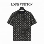 Louis Vuitton 路易威登 通体老花满印短袖T恤 男女同款全新美学灵感趣味设计,渠道性质精品。让整体造型设计更加优雅时尚， 今夏最火系列，无数明星潮人