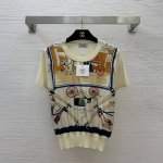 款号G25021735 Hermè*新款高端定制面料前片19姆米100%真丝斜纹绸拼接后片格纹针织面料、马车图案印花圆领套头P针织衫P！蓝色、杏色、 S码：胸围