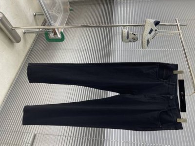 Z Zegn 2025春夏系列薄款牛仔裤 尺码：29-36 35 版型：常规版型 成份：90.1%棉 9.2聚酯纤维0.7氨纶 工艺：配置Lycra专属吊牌 弹