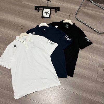 迪桑特 Descente 纯色徽标Logo 男女同款夏季新款翻领短袖polo衫 订制面料，细节到位，极具质感！定制纽扣自带身份，立体式硅胶小标。 超级贴心小细节