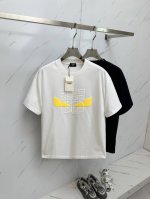 Fd 2025Ss夏季最新品，专柜同步有售，原单狠货，时尚休闲圆领短袖T恤，上身舒适！吸睛而有亮点，采用进口原版面料，顶级工艺字母图案Logo，简单而不失时尚，