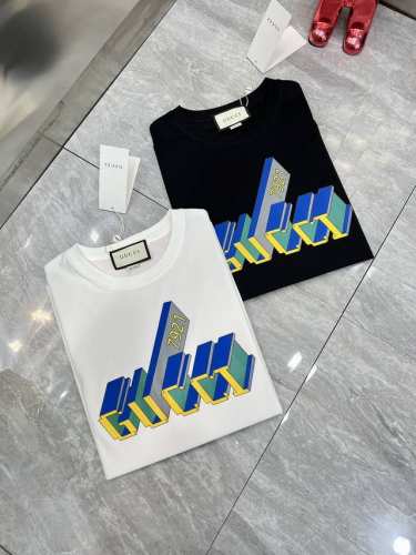 Gucci 古奇 年春夏新品上新 三标齐全 圆领短袖T恤 好货不用过多介绍 看细节 专柜码数：M-XXXL 175 140建议L