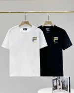 Fila春夏新款图案印花休闲宽松情侣款 短袖T恤 纯棉螺纹领口 宽松版型 版型超正 宽松舒适 情侣款百搭首选 颜色: 黑色 白色 尺码 S-3Xl