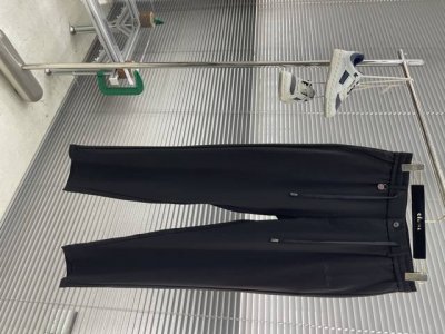 Loro piana 抽绳亚麻休闲长裤 时尚系列 独特设计 抽绳休闲长裤 订纱开始订染和订纺 国内某大厂出口日本 和供应几大顶级品牌的面料 手感软糯 , 挺阔有