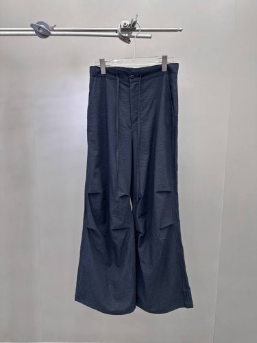 Mm6 新款休闲裤 经典刺绣标 人棉混纺特殊面料 休闲宽版裤型 男女同款 尺码Sml