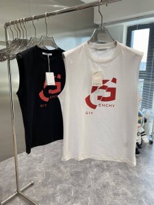 纪梵家 春夏新款圆领背心 专柜同步 高端品质 独家定制面料 高端T系列 品牌最新元素Logo重工设计 进口 支的高品棉 5D视觉 定制螺纹Logo高品印花工艺
