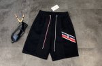 顶级复刻版本 新款短裤上新：2025Ss 夏季新品蒙口 Moncler 高品质短裤，真的是一眼就爱上，穿出去被追着问 面料：它采用了高品质的棉质面料，摸起来柔软